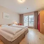 فندق Enzian & Johannes 4*