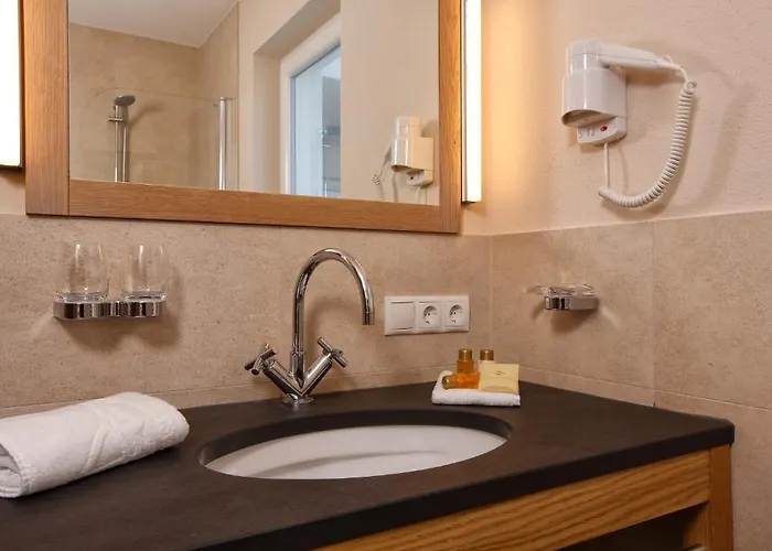 Enzian & Johannes 4* 오베르구르글