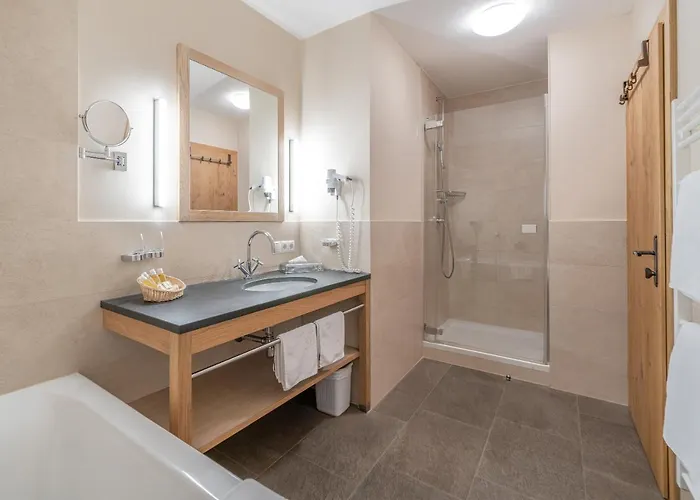 Enzian & Johannes 호텔