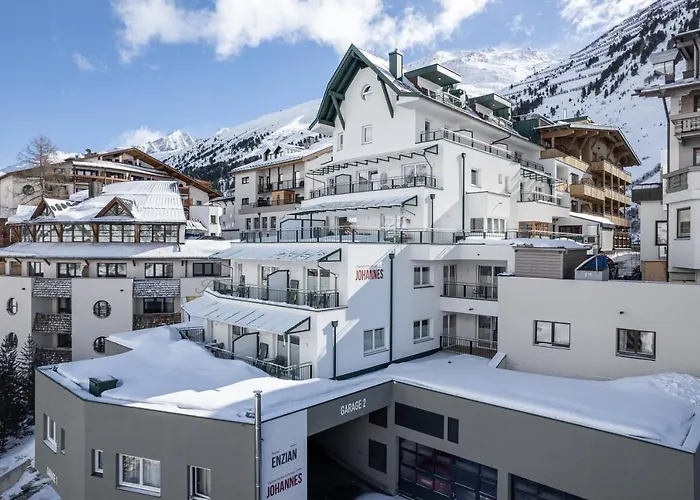 Enzian & Johannes 호텔 4*