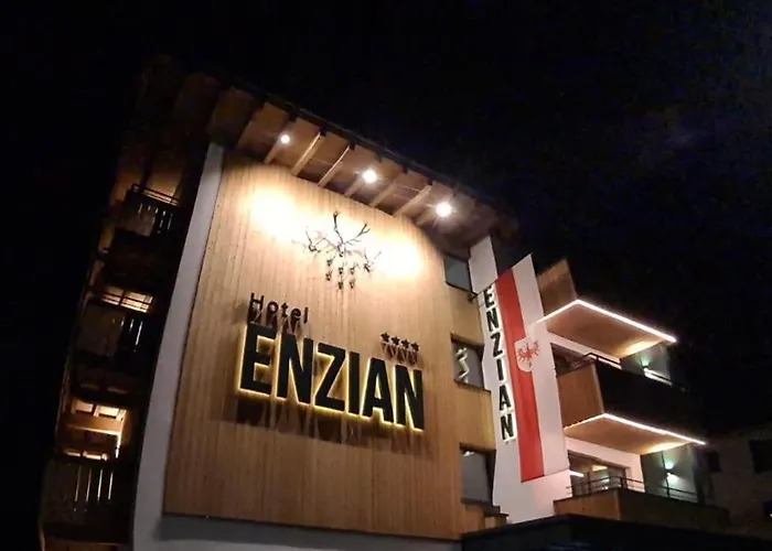 Enzian & Johannes 호텔 4*