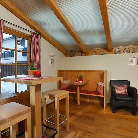 Hotel Enzian & Johannes 4*